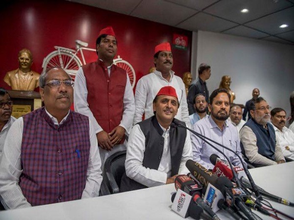 पोस्टर या पत्र पर भी हमारा नाम नहीं रखा- संजय निषाद