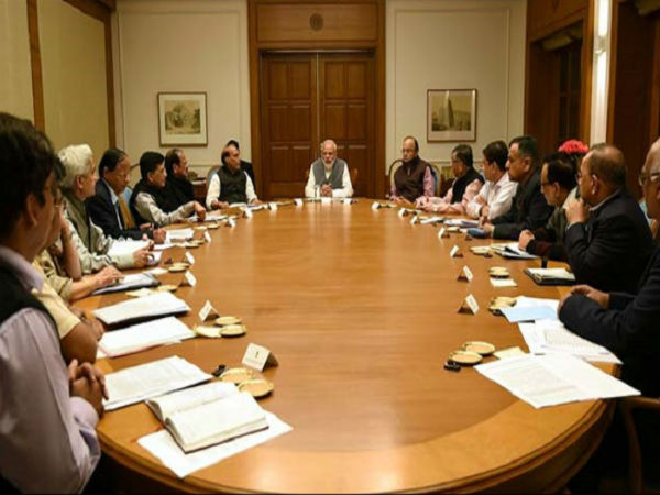 कैबिनेट बैठक में मोदी सरकार का बड़ा फैसला: खारिज हुआ 13 प्वाइंट रोस्टर, 200 अंक वाला सिस्टम बहाल कैबिनेट बैठक में मोदी सरकार का बड़ा फैसला: खारिज हुआ 13 प्वाइंट रोस्टर, 200 अंक वाला सिस्टम बहाल