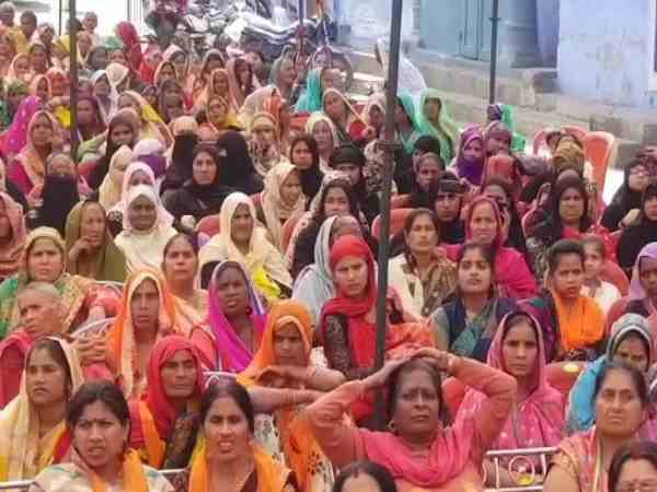 'भाजपा में महिलाओं के लिए जगह'