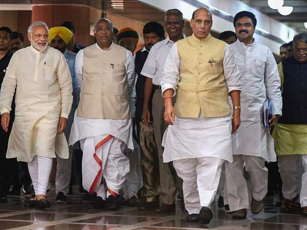 भाजपा और कांग्रेस की मजबूरी है, क्षेत्रीय दल जरूरी हैं भाजपा और कांग्रेस की मजबूरी है, क्षेत्रीय दल जरूरी हैं