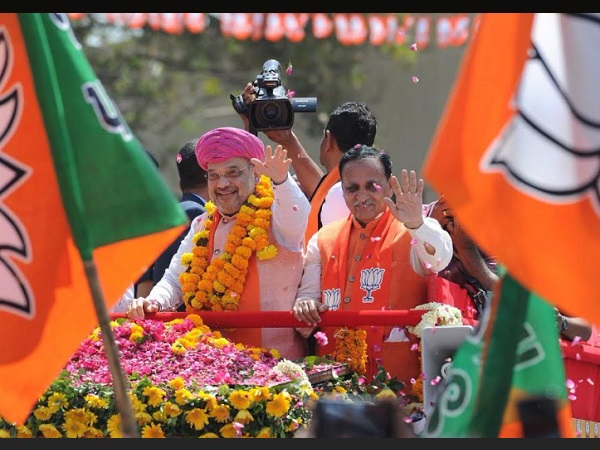 ये मामले हैं शाह पर थाने में दर्ज