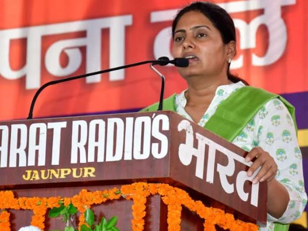 मां कृष्णा ने बढ़ाई मुश्किल