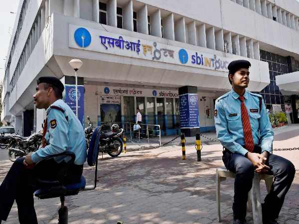20 और 21 मार्च को होली की छुट्टी