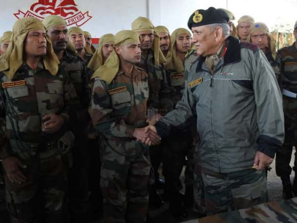 Army Chief General Bipin Rawat visit Samba and Ratnuchak army camp in Jammu kashmir Army Chief General Bipin Rawat visit Samba and Ratnuchak army camp in Jammu kashmir
