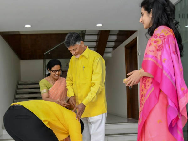 Father or husband? confusion in Chandrababu Naidu nomination paper Tension for TDP Father or husband? confusion in Chandrababu Naidu nomination paper Tension for TDP