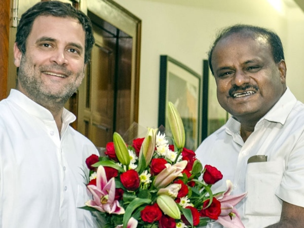 Lok Sabha elections 2019: Congress, JDS agree on 20-8 seat-sharing deal in Karnataka Lok Sabha elections 2019: Congress, JDS agree on 20-8 seat-sharing deal in Karnataka