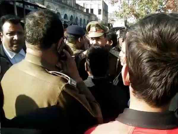 lawyer shot dead in the court premises in gorakhpur lawyer shot dead in the court premises in gorakhpur