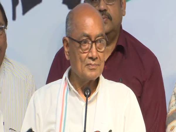 PM Modi did not declare marital status in nomination forms before 2014, says Digvijaya Singh PM Modi did not declare marital status in nomination forms before 2014, says Digvijaya Singh