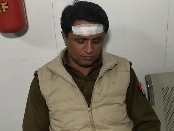 BJP leaders Ruckus the hospital BJP leaders Ruckus the hospital