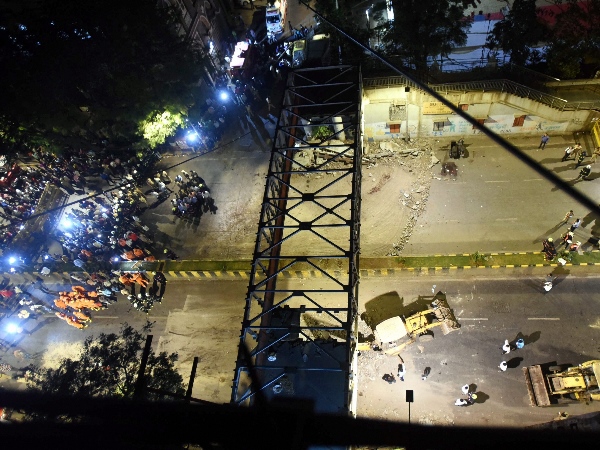 Mumbai bridge collapse: Court sends auditor Neeraj Desai to police custody till 25th Mar Mumbai bridge collapse: Court sends auditor Neeraj Desai to police custody till 25th Mar