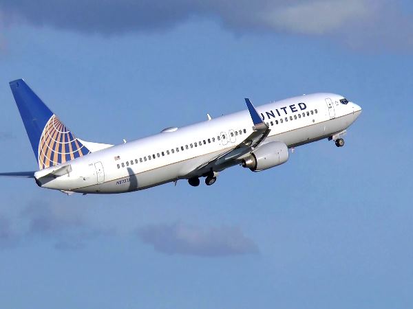 united airline flight diverted after smoke from cockpit united airline flight diverted after smoke from cockpit