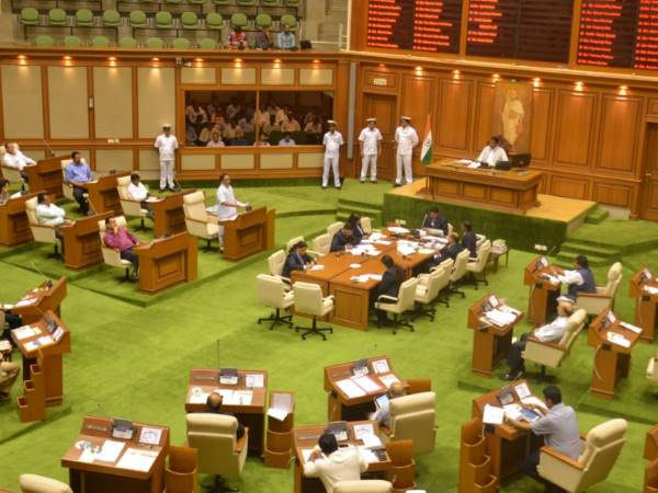 निर्दलीय विधायकों की भूमिका अहम