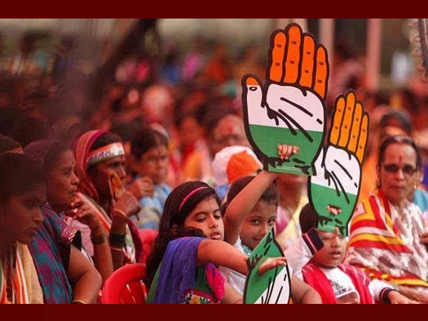 Lok Sabha elections 2019: congress announced Lalit Kagathara against Mohan Kundariya in rajkot Lok Sabha elections 2019: congress announced Lalit Kagathara against Mohan Kundariya in rajkot