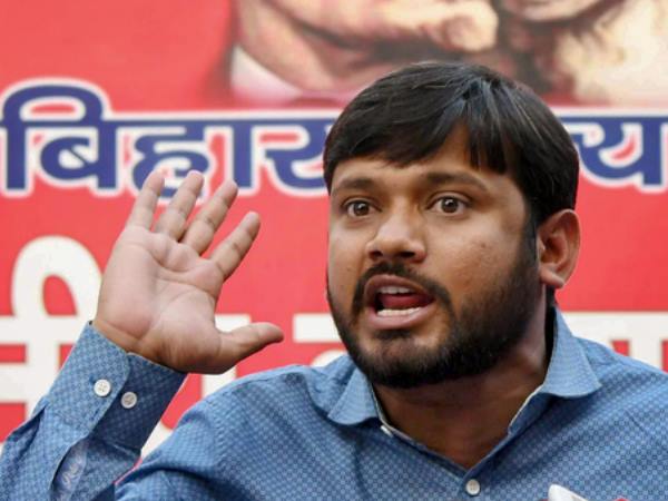 Kanhaiya Kumars supporters attacked people while showing black flag begusarai in bihar Kanhaiya Kumars supporters attacked people while showing black flag begusarai in bihar