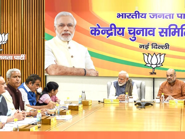 मोदी फिर वाराणसी से चुनाव लड़ रहे हैं