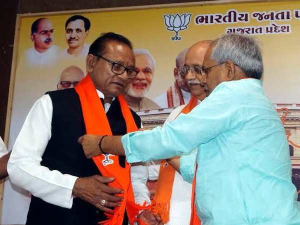 कोली समाज के दिग्गज परसोत्तम साबरिया भाजपा में आए