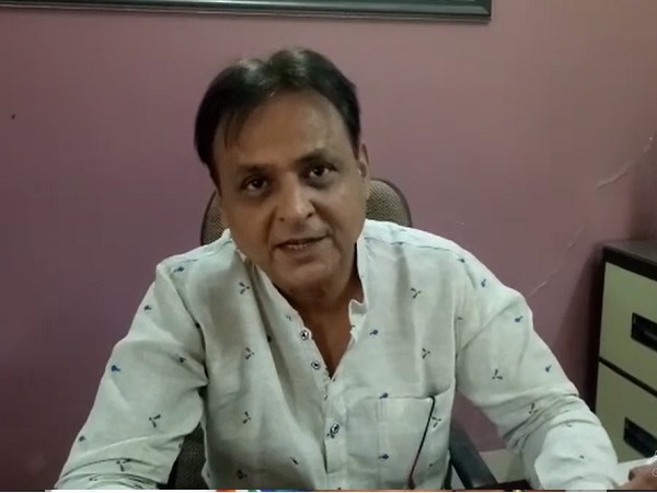 gujarat cabinet minister jawahar chavda spoken abuse word to journalist gujarat cabinet minister jawahar chavda spoken abuse word to journalist