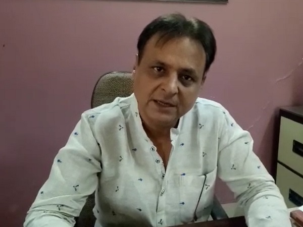 gujarat cabinet minister jawahar chavda spoken abuse word to journalist gujarat cabinet minister jawahar chavda spoken abuse word to journalist
