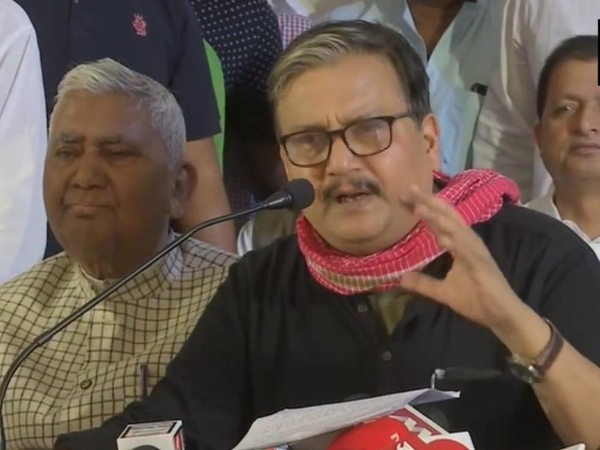 सीटों की घोषणा से पहले हुई बैठक