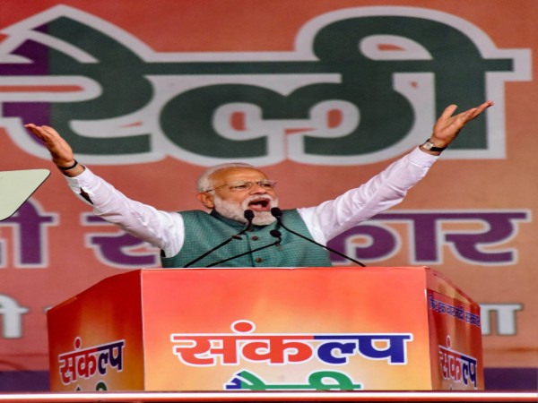 दुश्मन को फायदा पहुंचा रहा है विपक्ष-मोदी