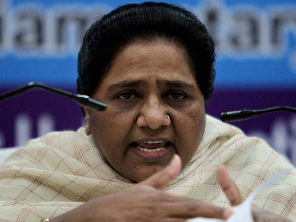 मायावती-अखिलेश ने भी पीएम मोदी को घेरा था
