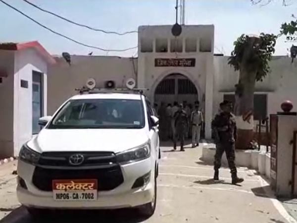 Collector priyanka das Reached district Jail for surprise inspection Collector priyanka das Reached district Jail for surprise inspection