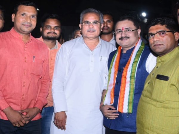 Nitin Bhansali joins Congress in presence of Chhattisgarh cm Bhupesh Baghel Nitin Bhansali joins Congress in presence of Chhattisgarh cm Bhupesh Baghel