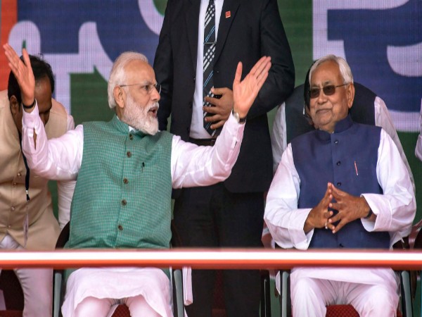 अब सारे 'दाग' अच्छे हैं