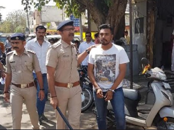 accused attack on the police constable by sword accused attack on the police constable by sword