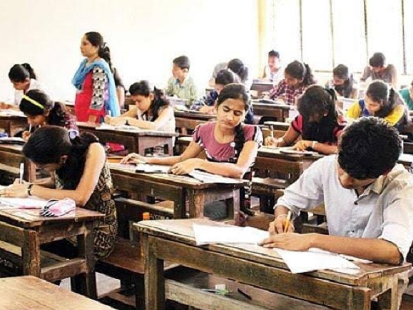 Question on pubg and momo challenge in Gujarat Board Question on pubg and momo challenge in Gujarat Board