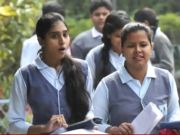 Question on pubg and momo challenge in Gujarat Board Question on pubg and momo challenge in Gujarat Board