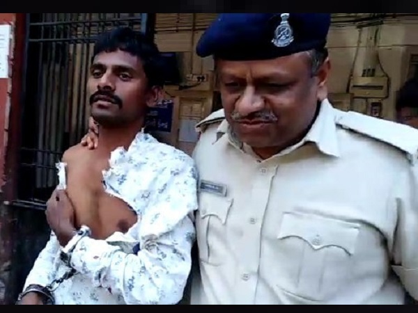 accused lethal-attack on constable in the jamnagar courtroom accused lethal-attack on constable in the jamnagar courtroom
