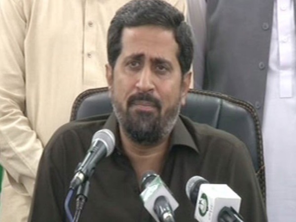 pakistan minister Fayyazul Hassan Chohan says Hindus are cow urine-drinking people pakistan minister Fayyazul Hassan Chohan says Hindus are cow urine-drinking people