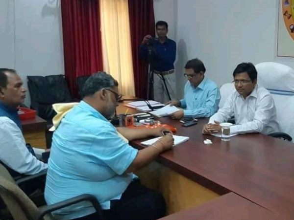 मां से आशीर्वाद लेकर पप्पू यादव ने भरा मधेपुरा से पर्चा