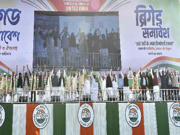 विपक्ष की गोलबंदी