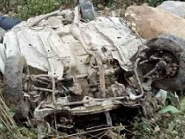 Four people die in road accident Four people die in road accident