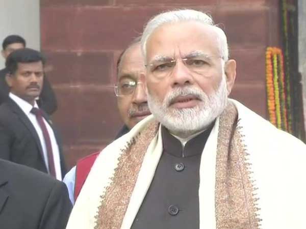 निजी बैंक अकाउंट से कुंभ सफाईकर्मियों के लिए पीएम मोदी ने दान किए 21 लाख रुपए निजी बैंक अकाउंट से कुंभ सफाईकर्मियों के लिए पीएम मोदी ने दान किए 21 लाख रुपए
