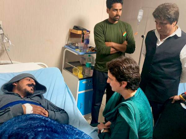 प्रियंका गांधी की चंद्रशेखर से मुलाकात के बाद गरमाई सियासत
