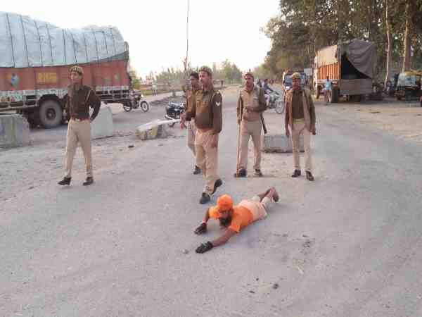अब सीएम योगी से मिलने लेट-लेट कर निकला
