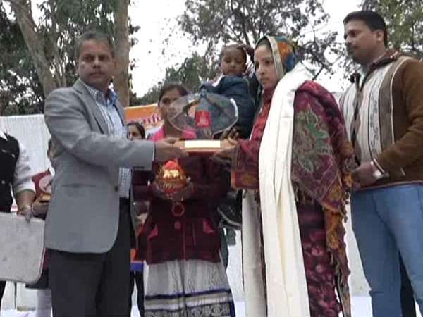 pulwama attack martyr family honored by kanpur small arms factory pulwama attack martyr family honored by kanpur small arms factory