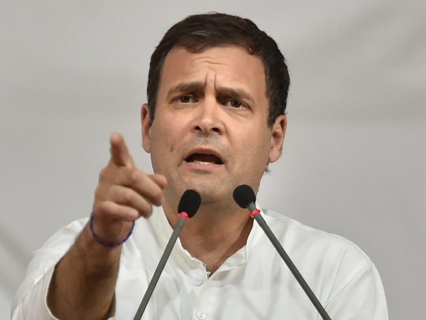 congress attacks pm modi over his new online campaign congress attacks pm modi over his new online campaign