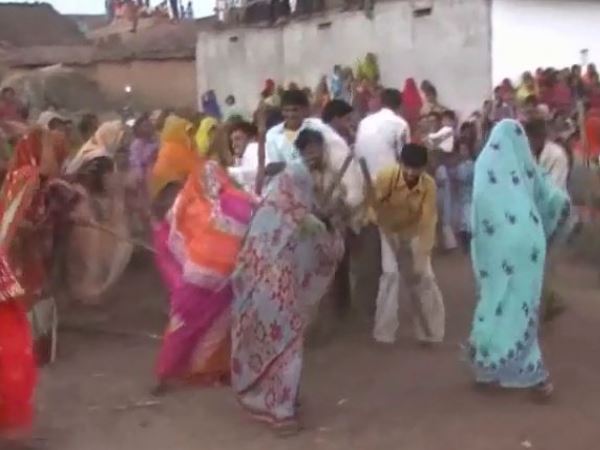 Womens playing Neja in many Villages of pratapgarh district Womens playing Neja in many Villages of pratapgarh district