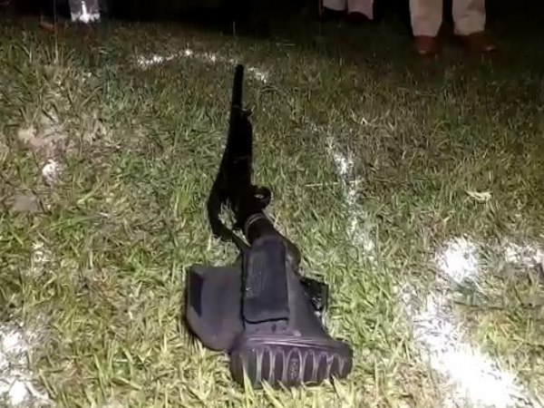 police ran after car and arrested four men with many arms police ran after car and arrested four men with many arms