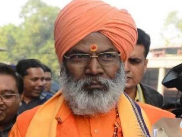 बयानों से पटले साक्षी महाराज