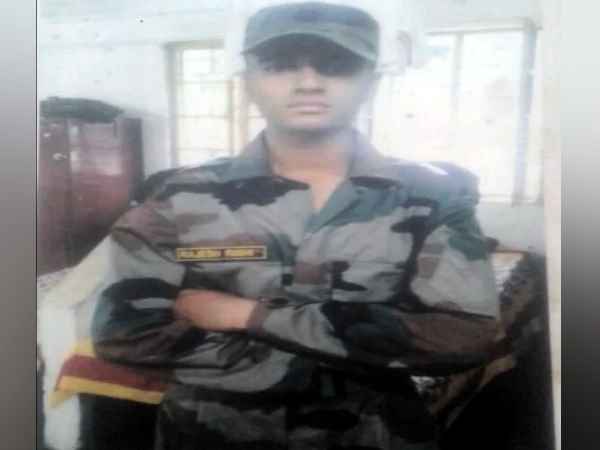 सुबह तक नहीं दी गई शहीद होने की सूचना