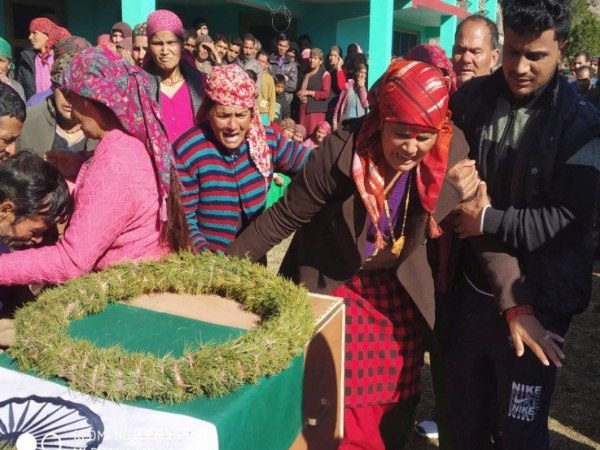 kinnaur avalanche martyr videsh thakur last rites kinnaur avalanche martyr videsh thakur last rites