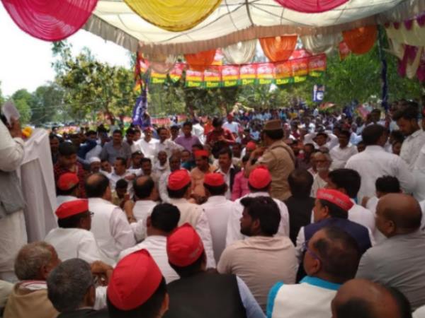 samajwadi party leader indrajeet saroj controversial statement samajwadi party leader indrajeet saroj controversial statement