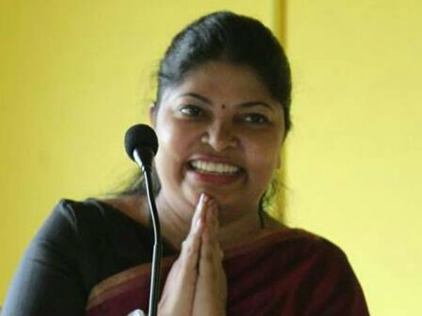 (भाजपा) महिला मोर्चा की गोवा इकाई की अध्यक्ष हैं सुलक्षणा