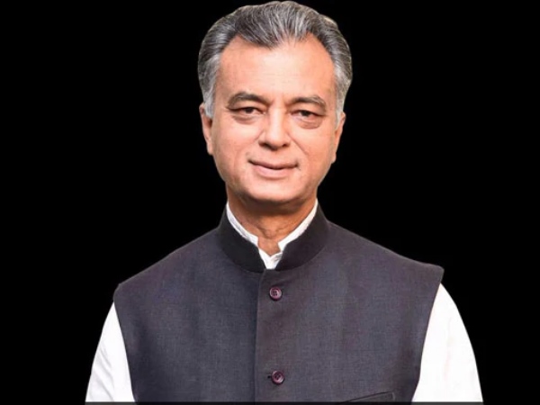 Former Union Minister Sukh Ram, grandson Aashray Sharma join Congress anil sharma Former Union Minister Sukh Ram, grandson Aashray Sharma join Congress anil sharma