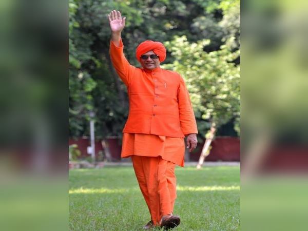 पीएस जाट को लाखों वोटों से हराया